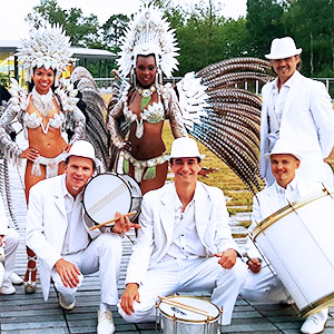 Groupe Percussions Brésiliennes et ses danseuses